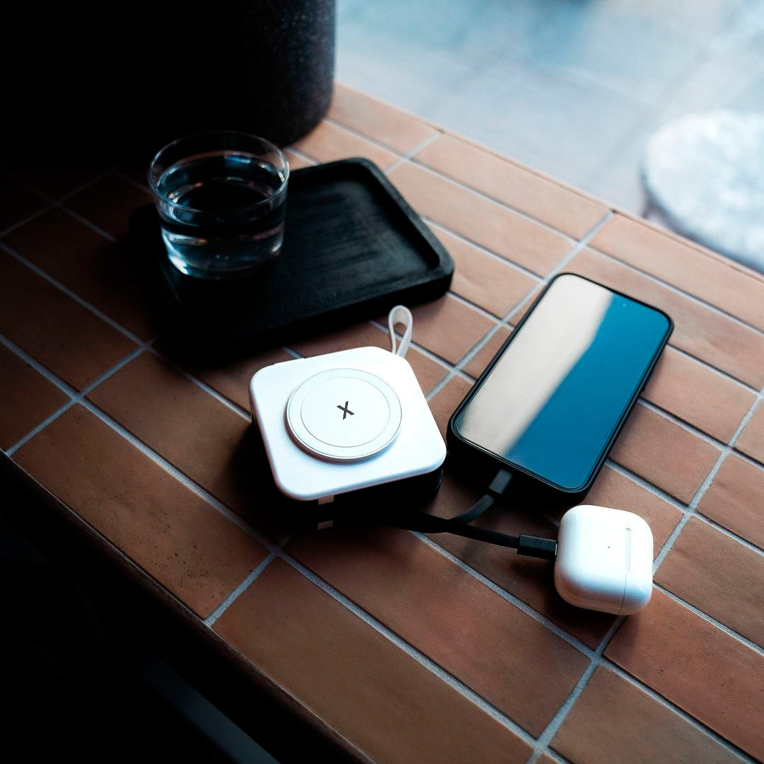 Travel Charger 10,000 mAh by Xmag