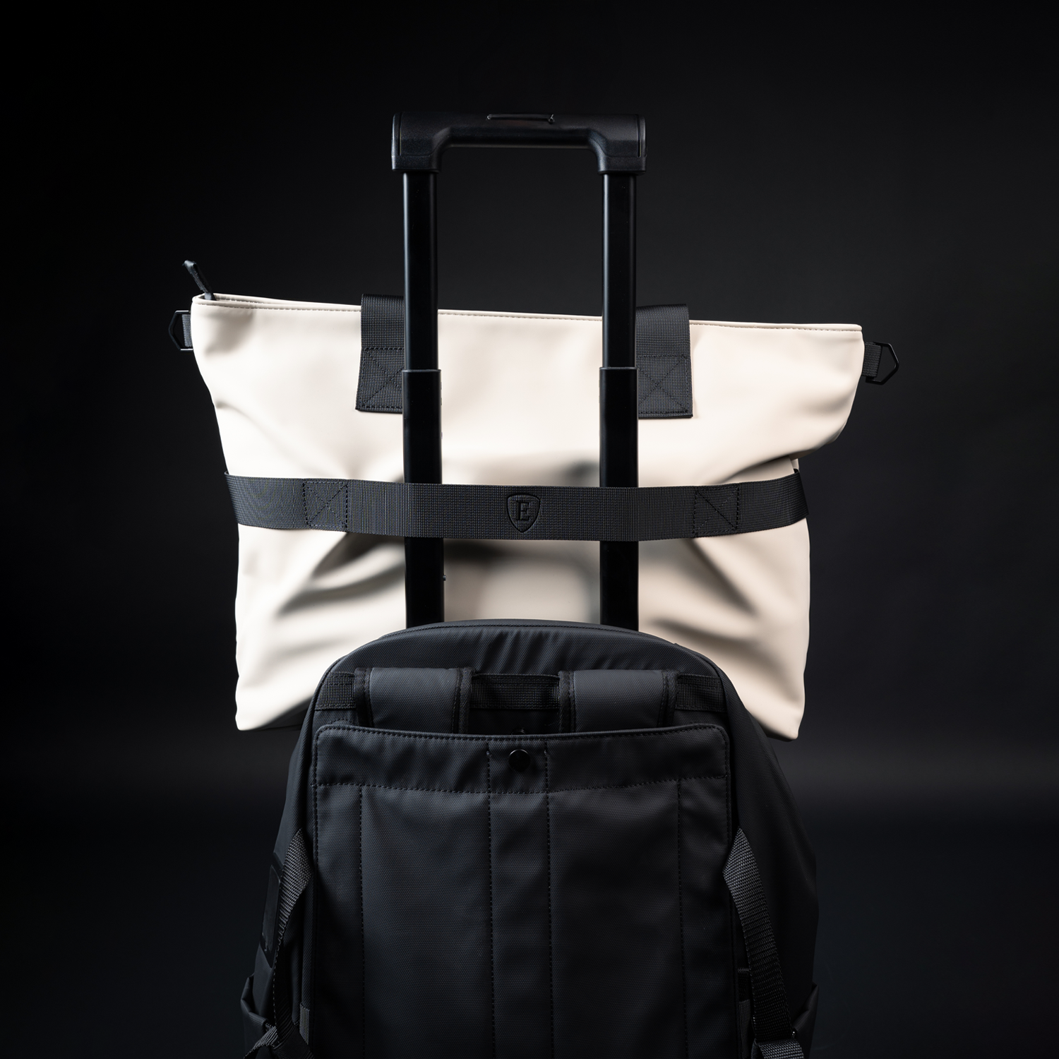 PREVENTA Pack Air Tote Bag Black